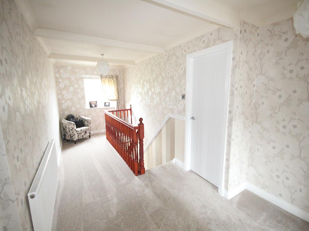 4 bedroom house For Sale in Fence, Burnley - IMG_1083.jpg